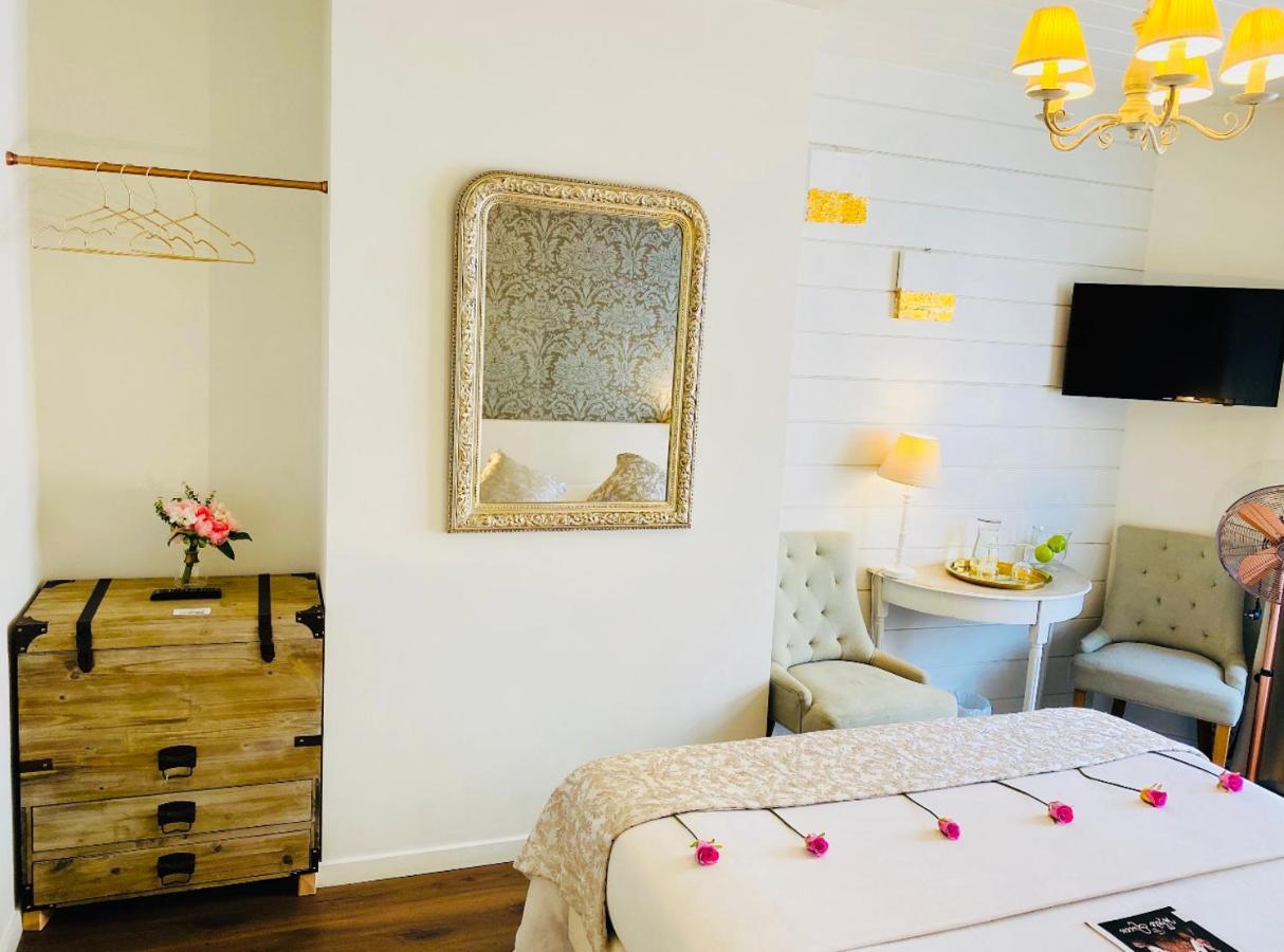 The White Queen Bed & Breakfast